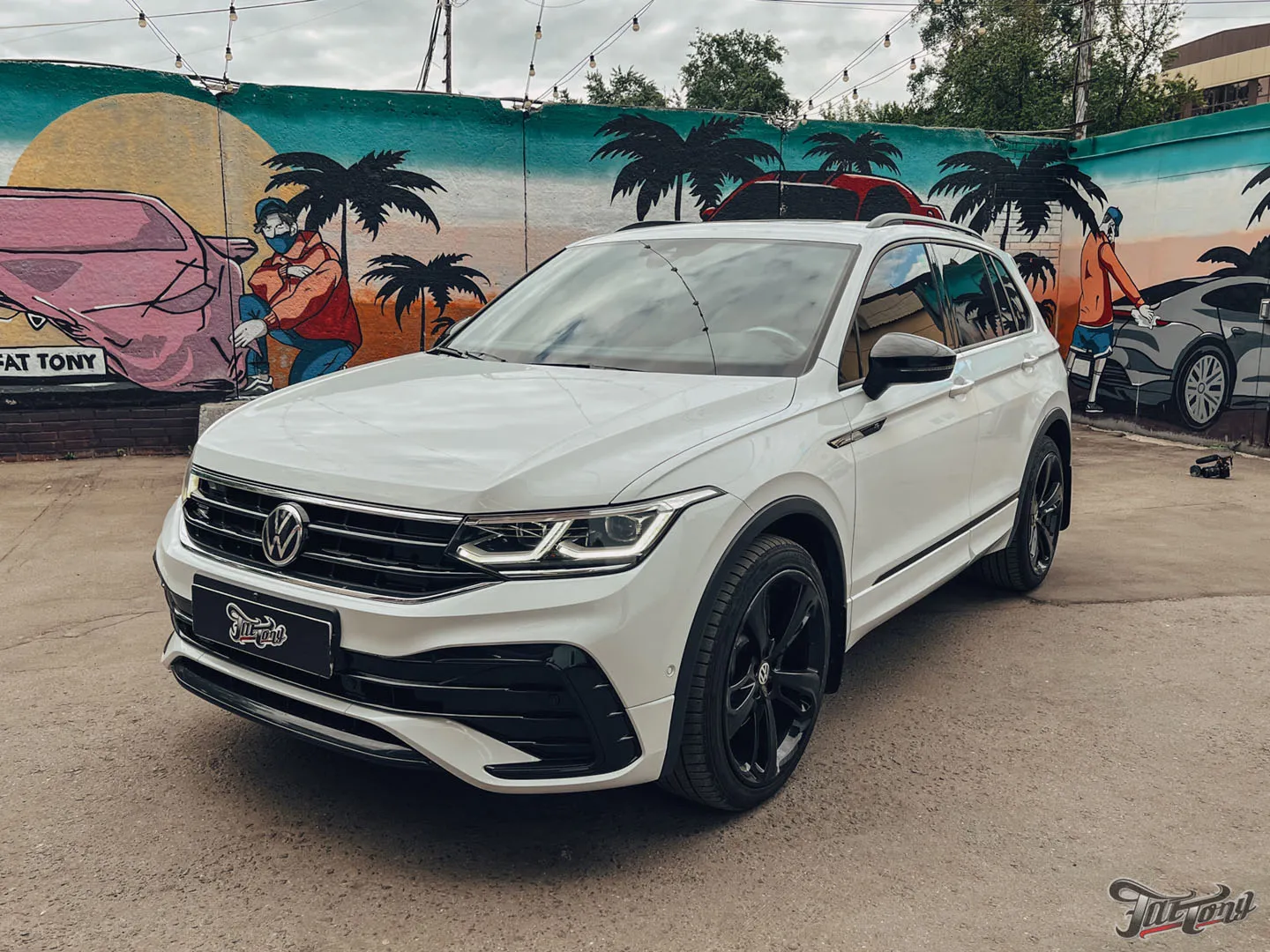 Построили новую выхлопную систему с двумя режимами громкости для Volkswagen Tiguan R-Line